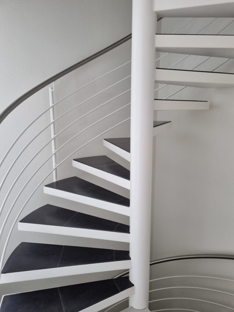 Lackierung Wendeltreppe